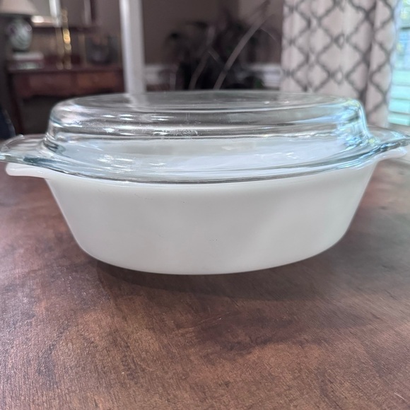 Vintage Anchor Hocking Fire King Baking Dish 1.5 quart with lid - Picture 3 of 10